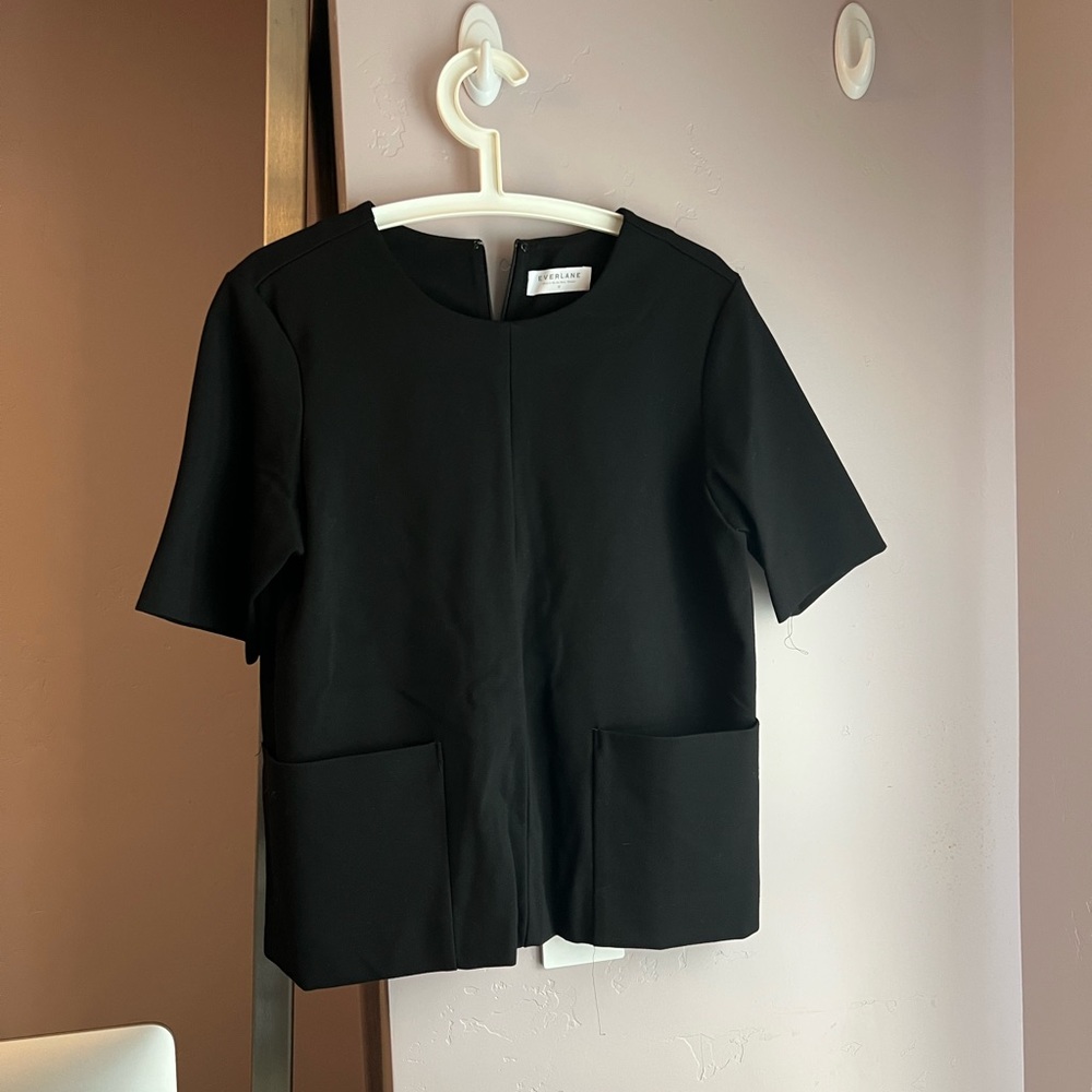 Everlane black shirt
